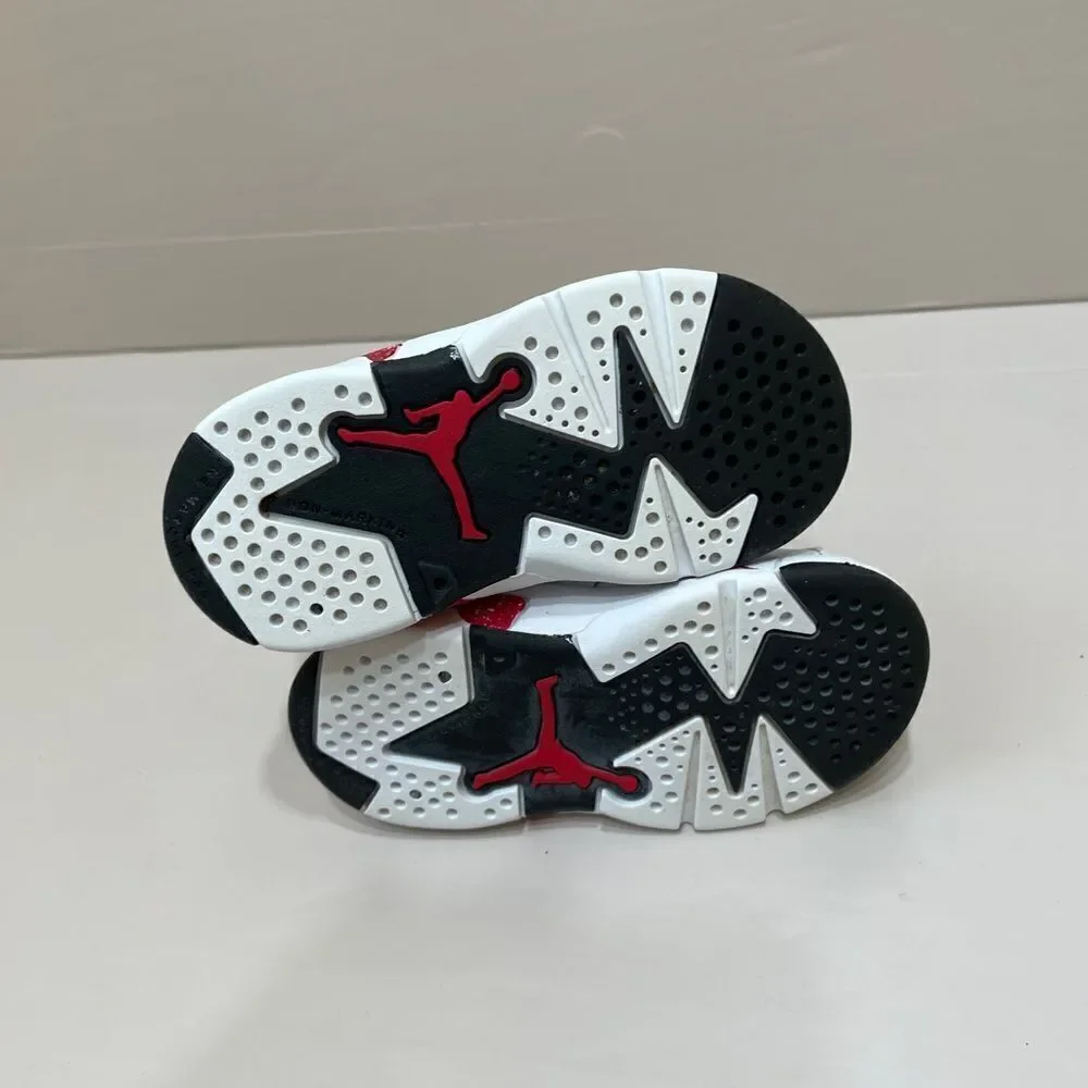 AIR‎ JORDAN 6 RETRO RED OREO SNEAKERS